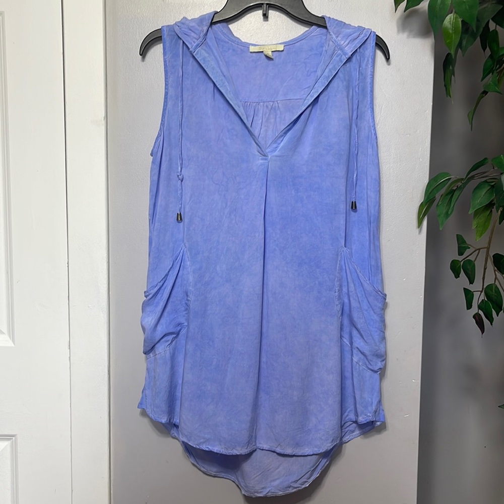 Sandiva hooded swim suit cover size small
